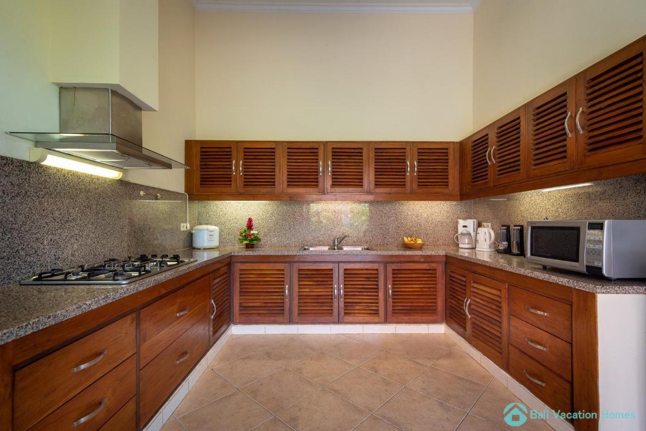 Villa Namaste - Beachfront At Lovina 10P, Pool, Bbq Banjar  Εξωτερικό φωτογραφία